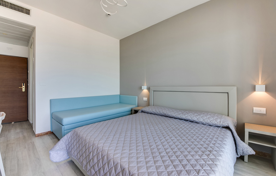 media.Camere-MarittimoFronteMare_2Marittimo-Riccione